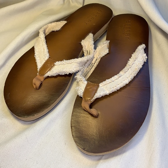 Sperry almost NEW top sider thong/flip flop sandal - Picture 7 of 7